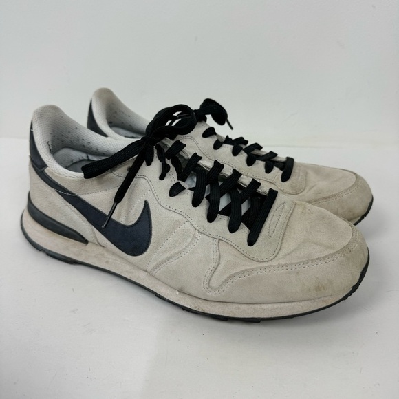 Nike Internationalist White & Black Suede Sneakers Athletic cw7635-991 main image 6
